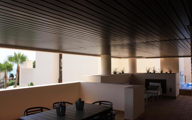 104 - Apartment with private swimming pool