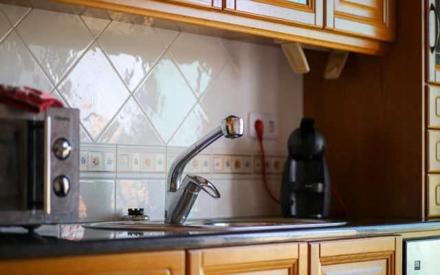 Atlantic Ocean Pool Apartment