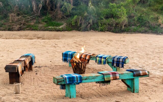 Kruger Untamed - Tshokwane River Camp