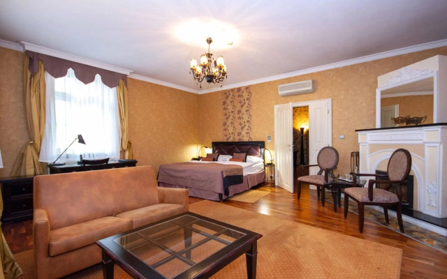 Skaritz Hotel & Residence