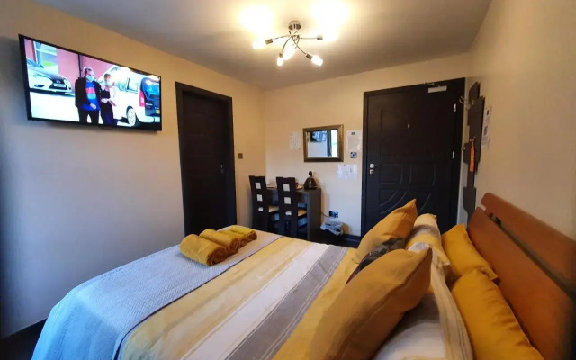The Cot House Inn