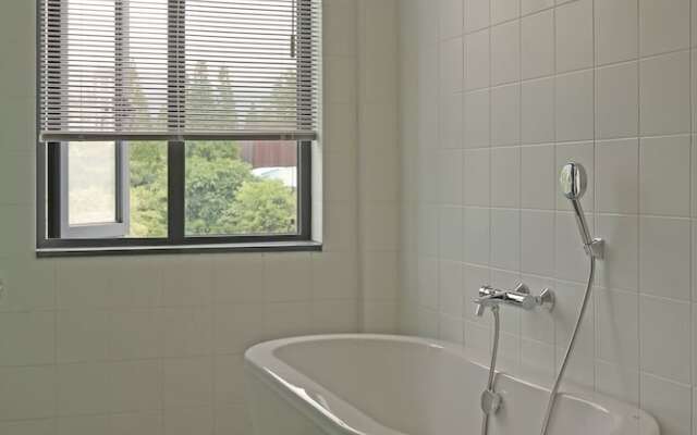 ShuZhongYi Travelling With hotel