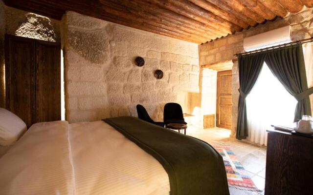 Medusa Cave Hotel