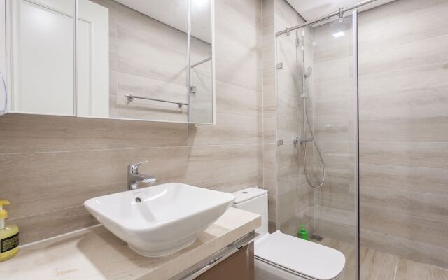 Nomad Homes Vinhomes Golden River