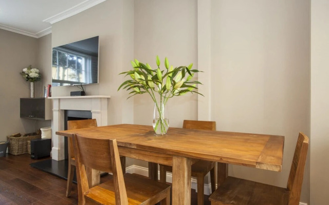 Luxury Central Marylebone 2-bed With Garden Office