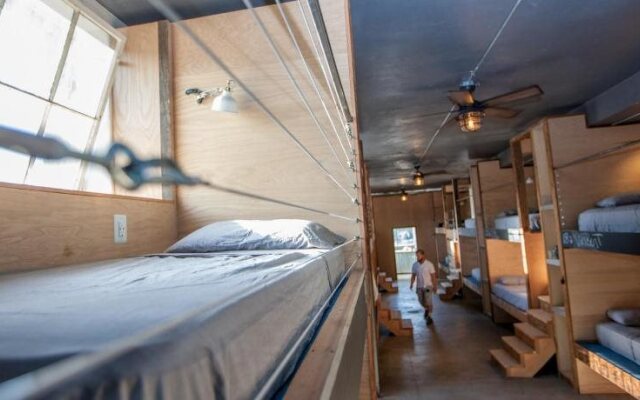 PodShare DTLA Arts District - Hostel