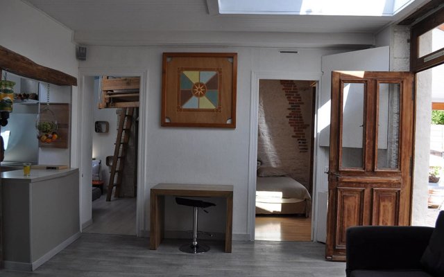 House With 3 Bedrooms in La Rochelle, With Enclosed Garden and Wifi