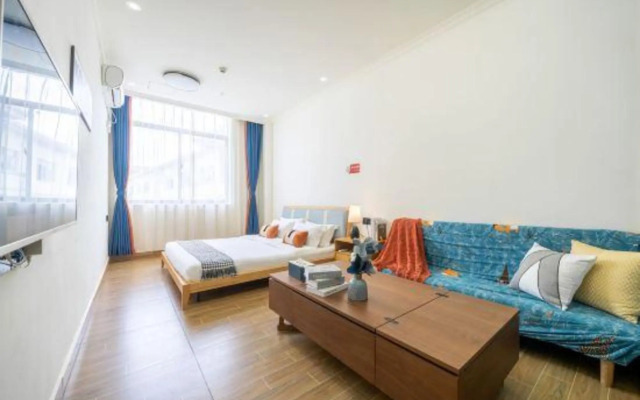 Leisurely Hotel apartment