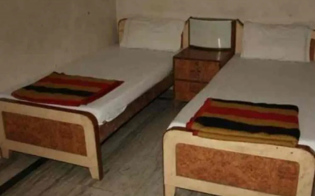 Goroomgo Shyam Inn Mathura