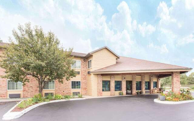 Baymont by Wyndham Muskegon