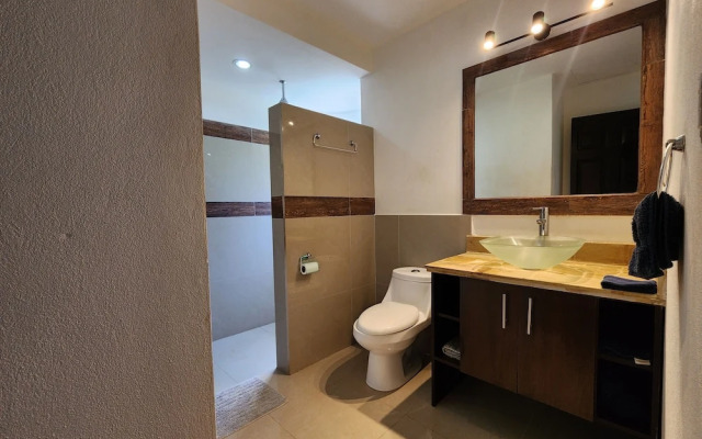 Casa Naranja Jungle Villa