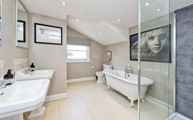 Stunning 3 bed Home With Garden - Wandsworth