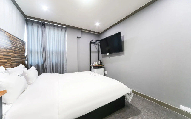 Changwon Jinhae Hotel The Syap