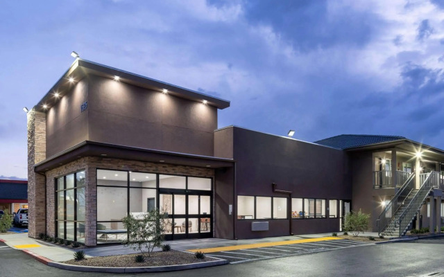Ramada by Wyndham Modesto Yosemite Area