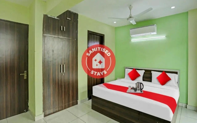 Oyo Flagship 700795 Pl Residency