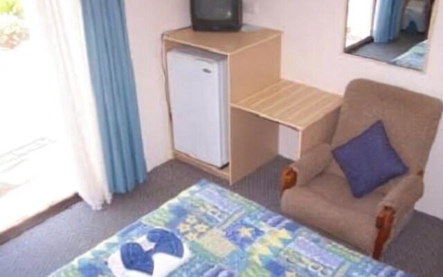 Ocean Breeze Motel