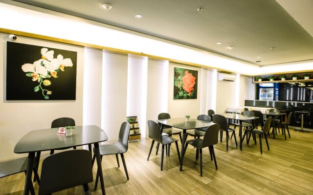 A25 Hotel - 142 Bui Thi Xuan