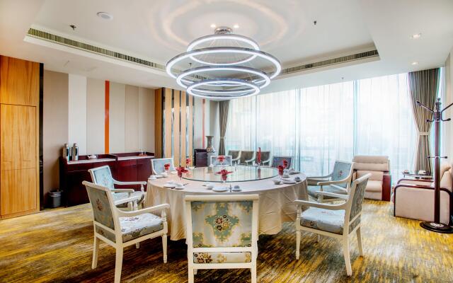 Holiday Inn Express Dalian City Centre by IHG