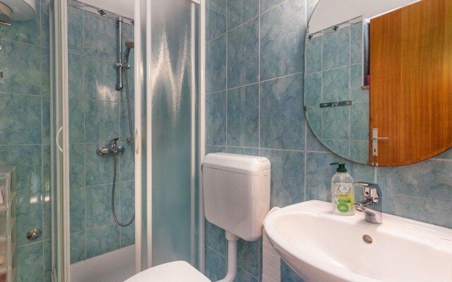 Nice Home in Soline With Wifi and 4 Bedrooms