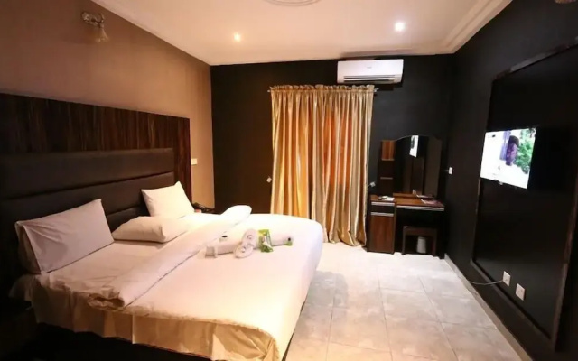 Cares Luxury Suites