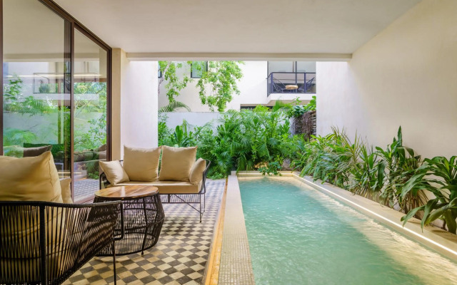 106 Beautiful Garden Apartment with Private Pool