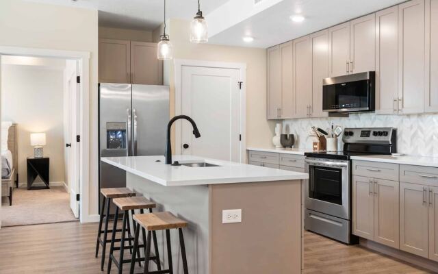 Lagoon Breeze 2 Bedroom Condo