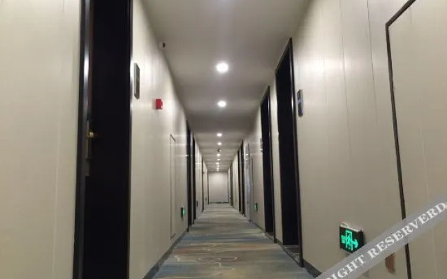 Super 8 Hotel (Xiao County Jin Street)