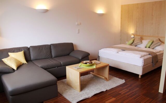 CheckVienna - Maria-Theresien-Straße