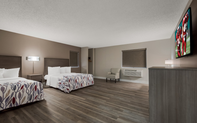 Red Roof Inn & Suites Vineland - Buena