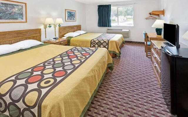 Super 8 Motel - Mars/cranberry/pittsburgh Area