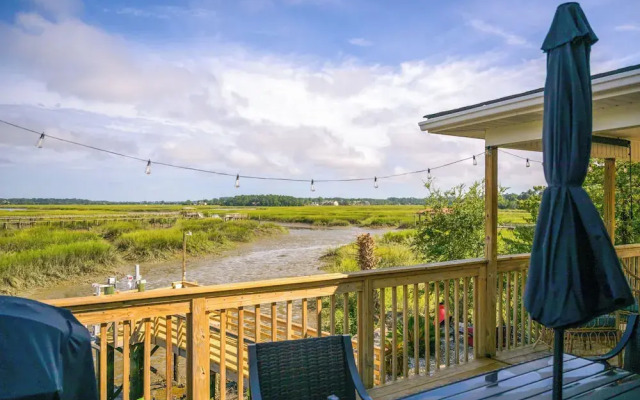 Riverfront Savannah Retreat w/ Private Dock!
