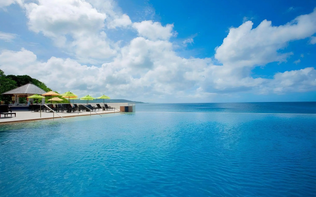 RIHGA Royal Laguna Guam Resort