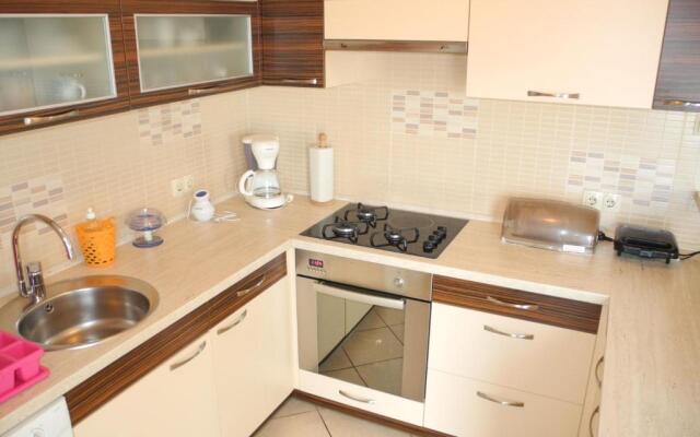 Apartment 2 Anamarija 41 pax