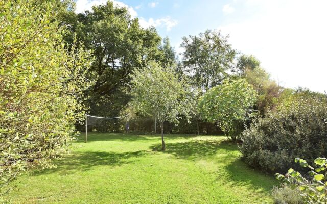 Spacious Holiday Home in Alvignac with Swimming Pool