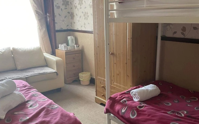 Roselea Hotel - St Chads