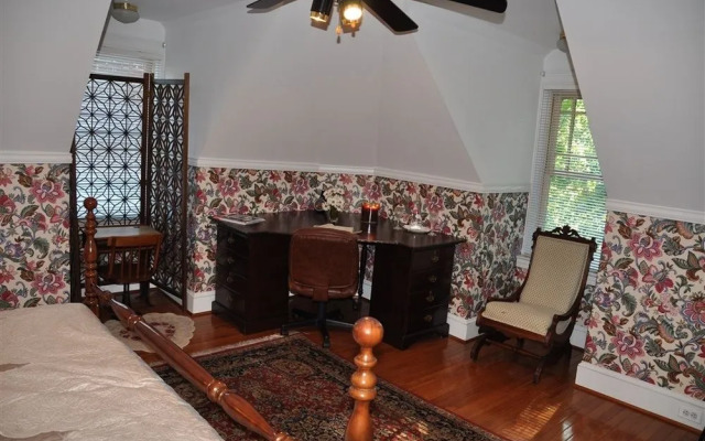 Wayne Bed & Breakfast Inn