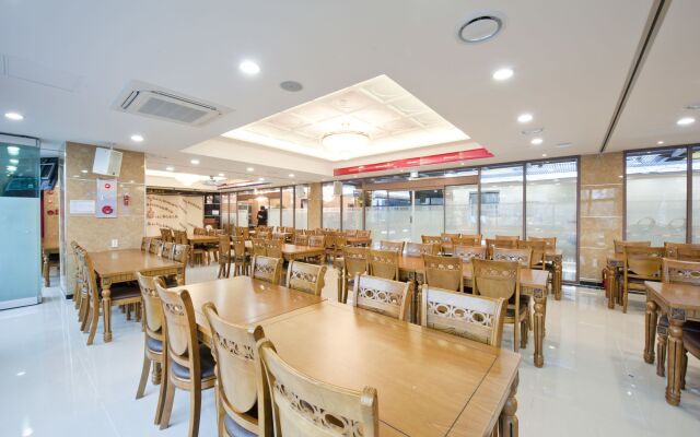 Tongyeong Anchovy tourist Hotel