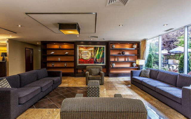 Le Nouvel Hotel