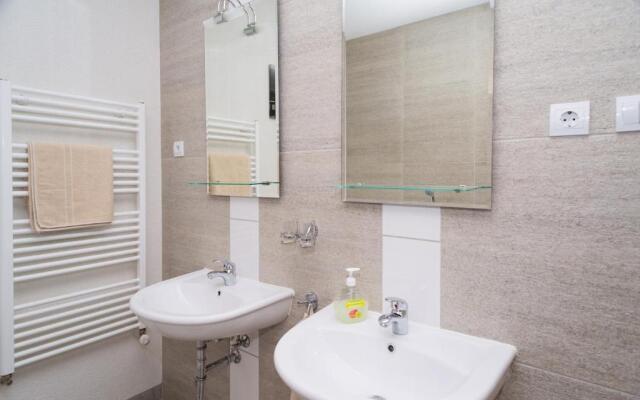 Andi Apartman