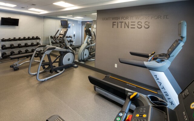 Fairfield Inn & Suites by Marriott Detroit Chesterfield