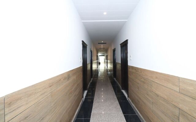 OYO 24662 Hotel Shanti