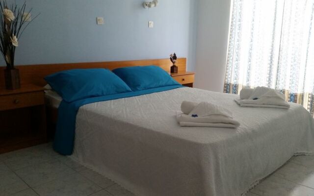 Pyrgos Hotel Apartments