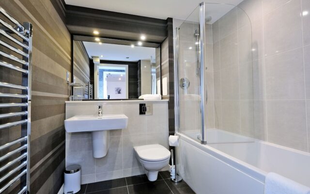 Trendy Home in Aberdeen