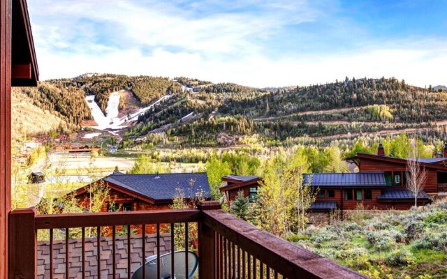 KBM Resorts: Deer Valley Home Breathtaking Views, Elevator, Gourmet Kitchen, Hot Tub, Gym