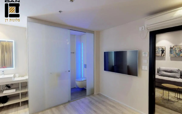 Link hotel & Hub By Dan Hotels
