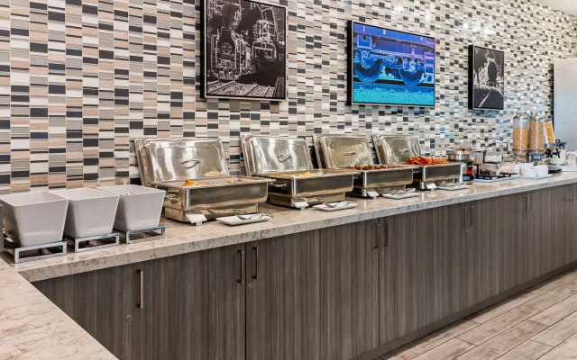 Best Western Premier Winnipeg East