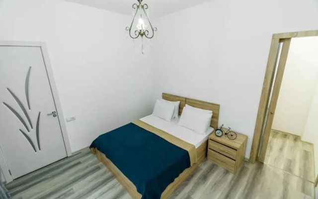 Cozy House On The Street Akhalubani