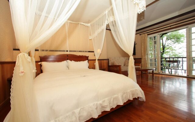 Sun Shine Vacation Villa