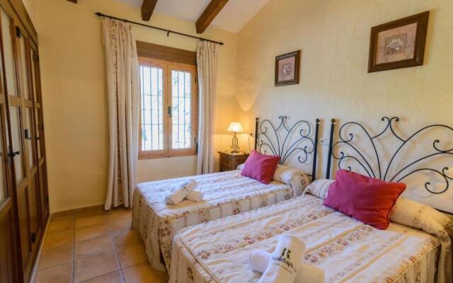 Finca del Rio Antequera - La Higuera by Ruralidays