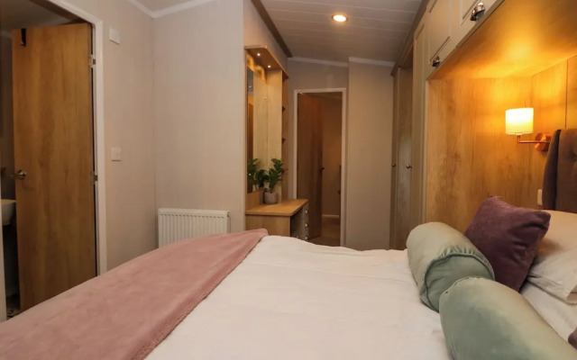 Lily Rose Lodge
